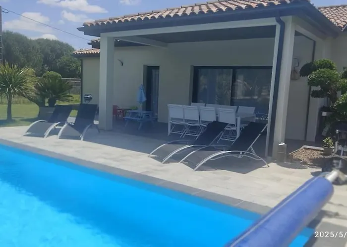 Maison Familiale Avec Piscine Lavillapalmyre Вилла